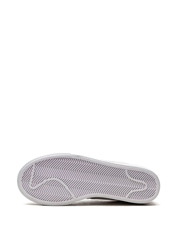 Nike Blazer Low Platform