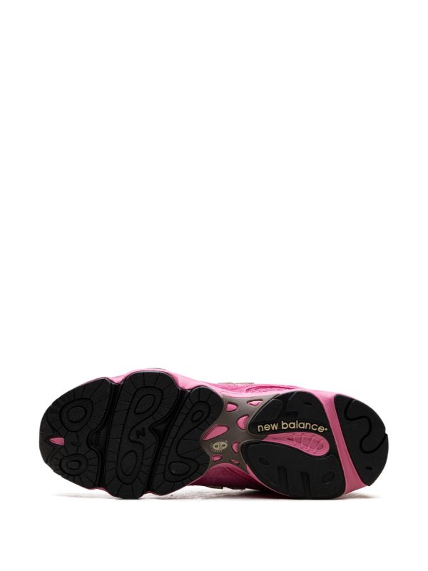 New Balance 1000 Pink Sneaker