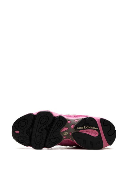 New Balance 1000 Pink Sneaker