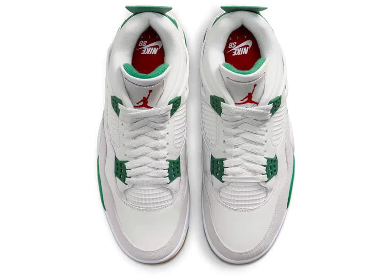 Air Jordan 4 Retro "Pine Green"