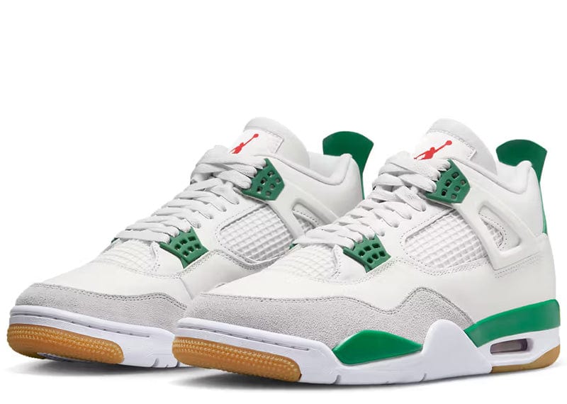 Air Jordan 4 Retro "Pine Green"